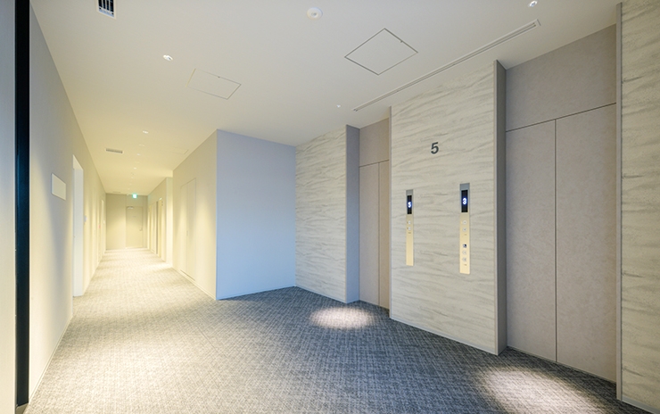 新社屋・基準階エレベーターホール